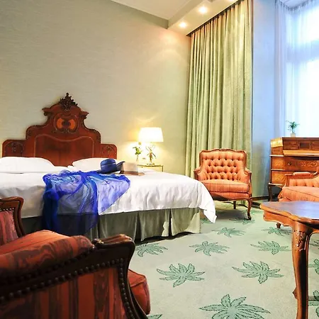 Hotel Palmenhof 4*